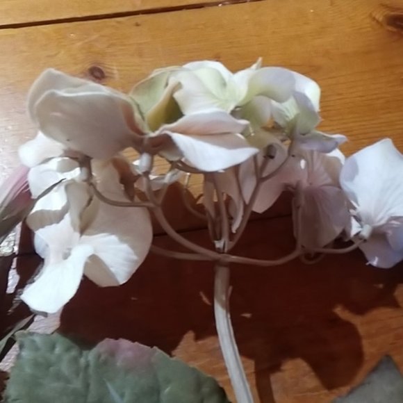 Faux Flower bundle Lily rose hydrangea Floral Red - Picture 5 of 8